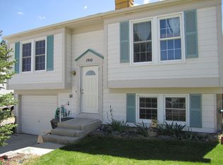 1910 S Carolina Cir, Green River, WY 82935