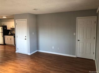 2639 Columbia Rd APT 10, Berkley, MI 48072