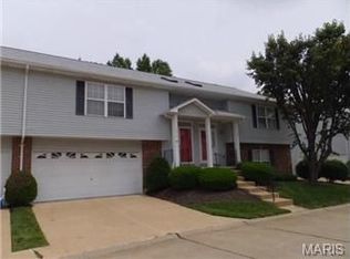 3013 Crown Dr, Saint Peters, MO 63376