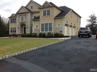 1 Ampssler Way, Old Tappan, NJ 07675