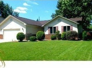 2868 Simpson Dr, Rochester Hills, MI 48309