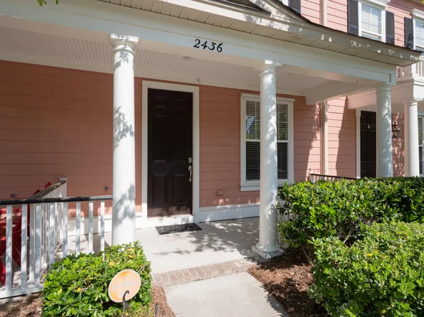 2436 Kings Gate Ln, Mount Pleasant, SC 29466