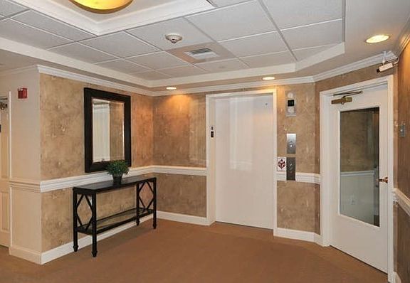 5th image of 2105 Briarwood Vlg #2105