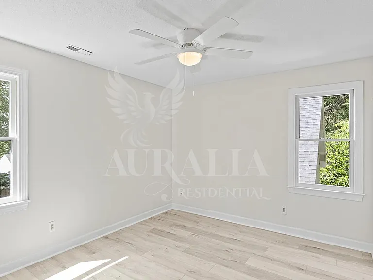 623 Elmwood Ct — Photo 23