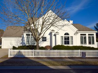 17720 Cobblefield Ln, Spring Lake, MI 49456