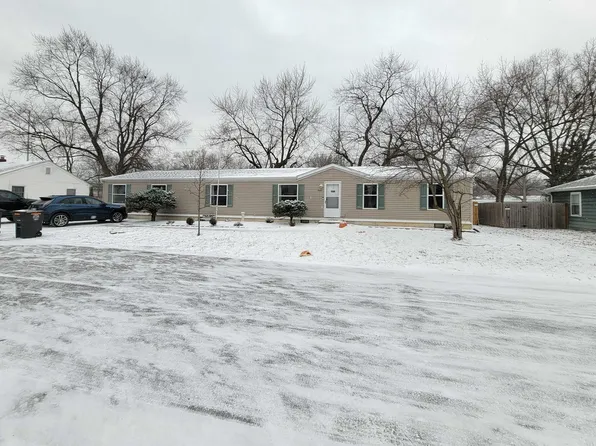 4527 Schmucker Dr, Fort Wayne, IN 46835