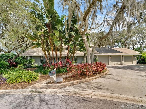 2nd image of 1016 Staggerbush Pl