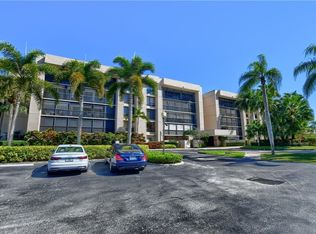 20110 Boca Dr #241, Boca Raton, FL 33433