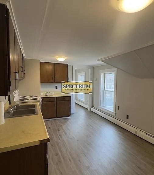 90 Elm St #3 — Photo 2