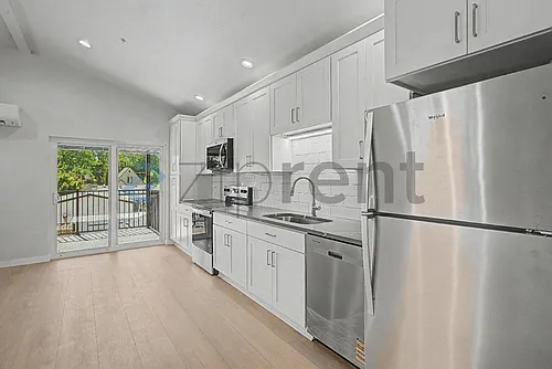 4325 Arnold St NE #4325 Photo 1 4325 Arnold St NE #4325 Photo 1