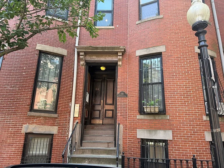 88 W Springfield St #4 — Photo 17