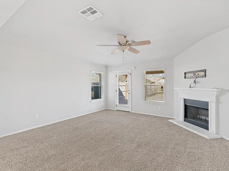 4504 Tiddle Ln — Photo 12