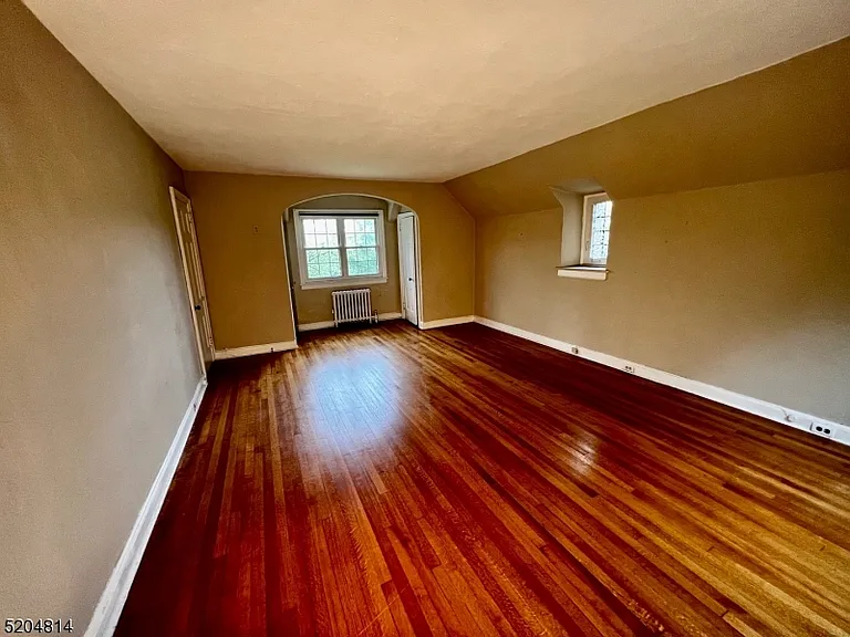 12 Hobart Gap Rd — Photo 33