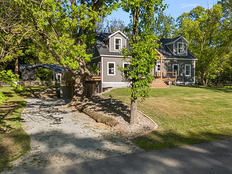207 Twilight Dr — Photo 37