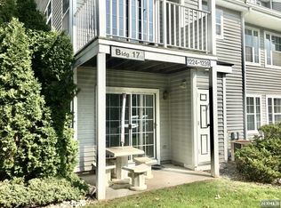 1235 Richmond Rd, Mahwah, NJ 07430