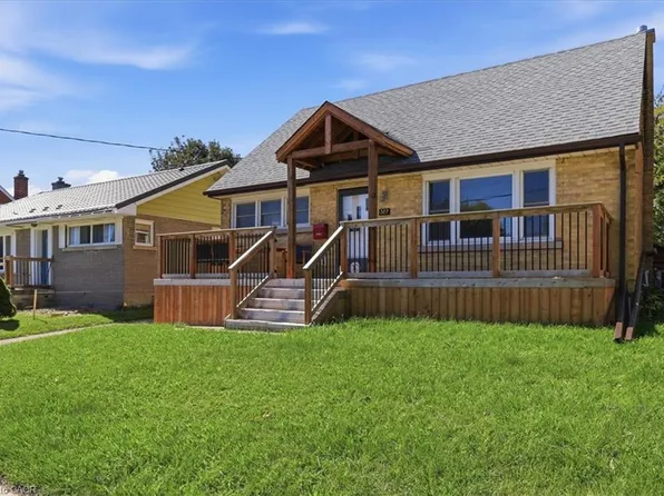 327 Highland Rd E, Kitchener, ON N2M 3W6