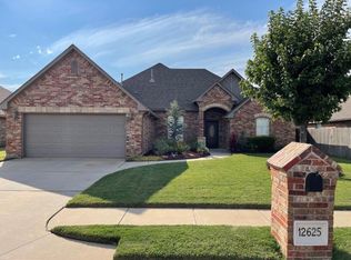 12625 Smithfield Ln, Oklahoma City, OK 73173