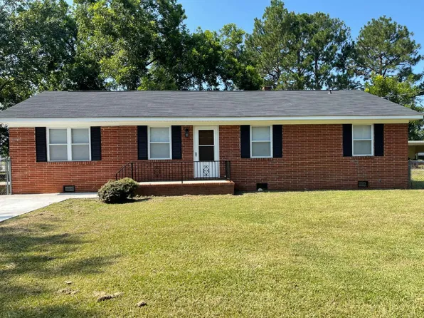 104 Brock St, Goldsboro, NC 27530
