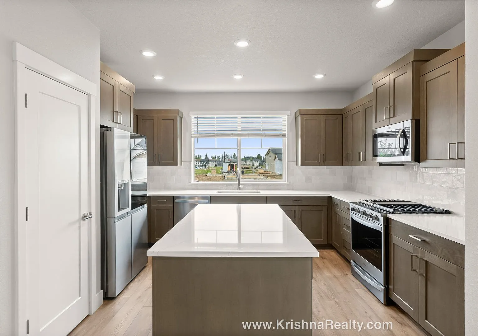 Lovely New Construction| Single Level 3BD | 2BA | Single Family Home In Rosedale Parks Hillsboro ... — Photo 4