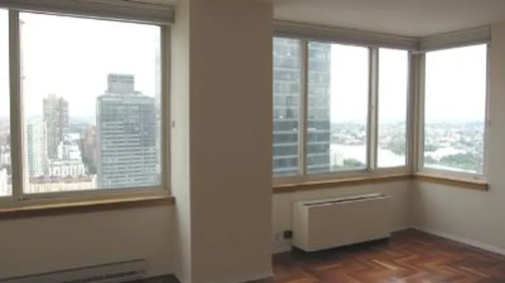 Rented by Corcoran | media 6