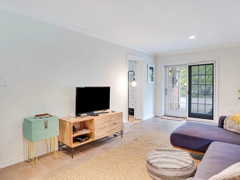 52 Shinnecock Rd #A — Photo 32