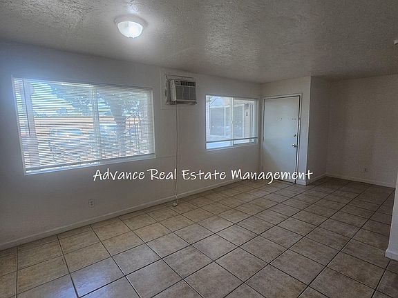 3rd image of 321 Fairbanks Ave #3