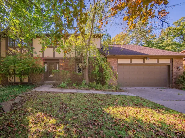 1205 Wynnstone Dr, Ann Arbor, MI 48105