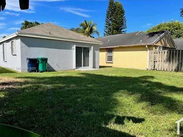917 SW 7th Pl, Florida City, FL 33034