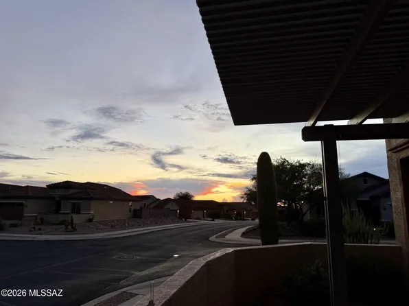 10285 S Black Surrey Dr, Vail, AZ 85641