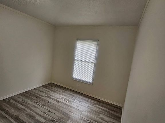 5th image of 6104 Busiek Rd #1012