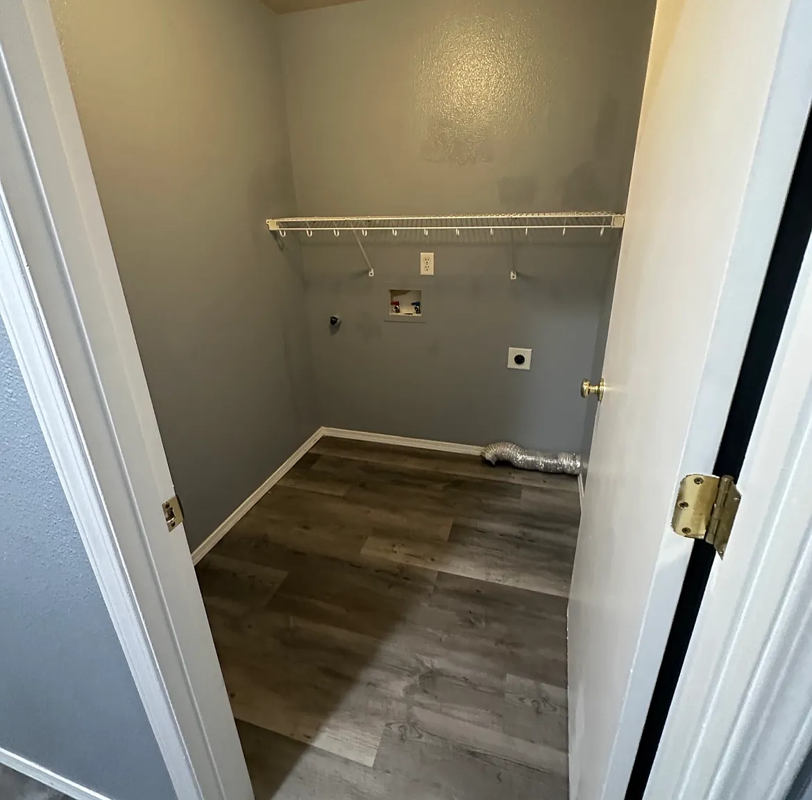 4502 Moline Ln — Photo 3