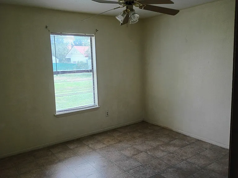 1234 Royal Crown Dr — Photo 12