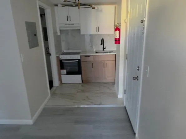 7 Straight St, Paterson, NJ