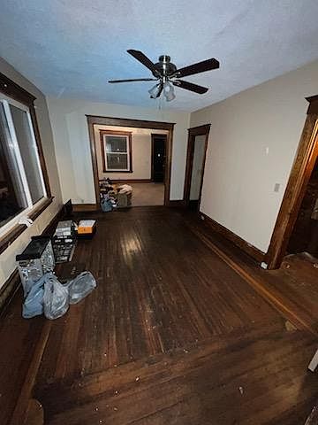 2nd image of 32 New King St #32