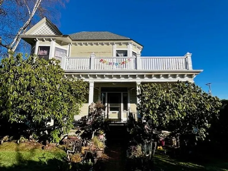 301 N I St — Photo 9