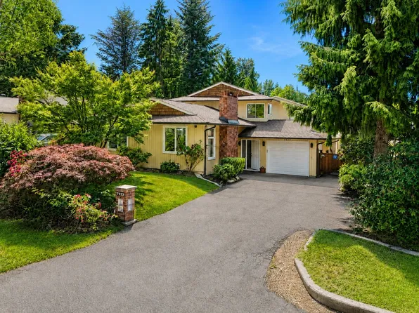 7335 141a St, Surrey, BC V3W 7L2