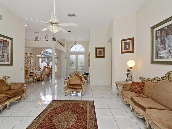 5th image of 1162 English Garden Ln