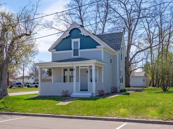 10725 Railroad Ave, Chisago City, MN 55013