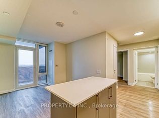 38 Monte Kwinter Ct #914, Toronto, ON M3H 0E1