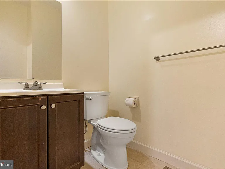 47 Wilkinson Way — Photo 11