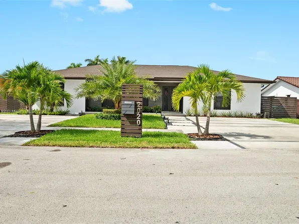 2020 NE 208th St, Miami, FL 33179