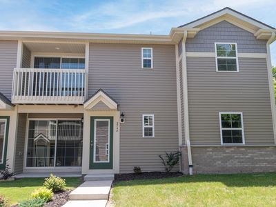 2748 Hidden DRIVE #73, Saint Francis, WI, 53235