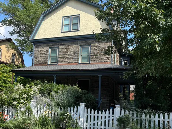 200 E Gravers Ln, Philadelphia, PA 19118