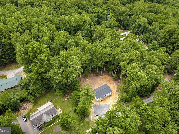 5th image of 312 White Mule Ln