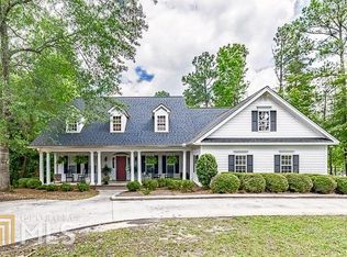 102 Waters Edge Dr NE, Milledgeville, GA 31061