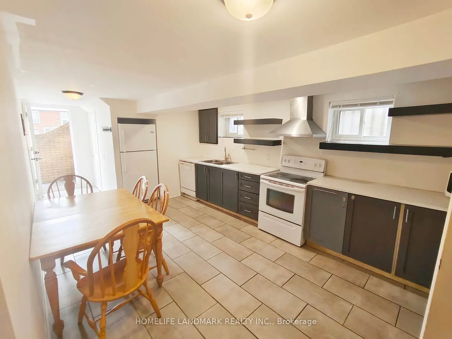 2 bed, $1,800 — Photo 2