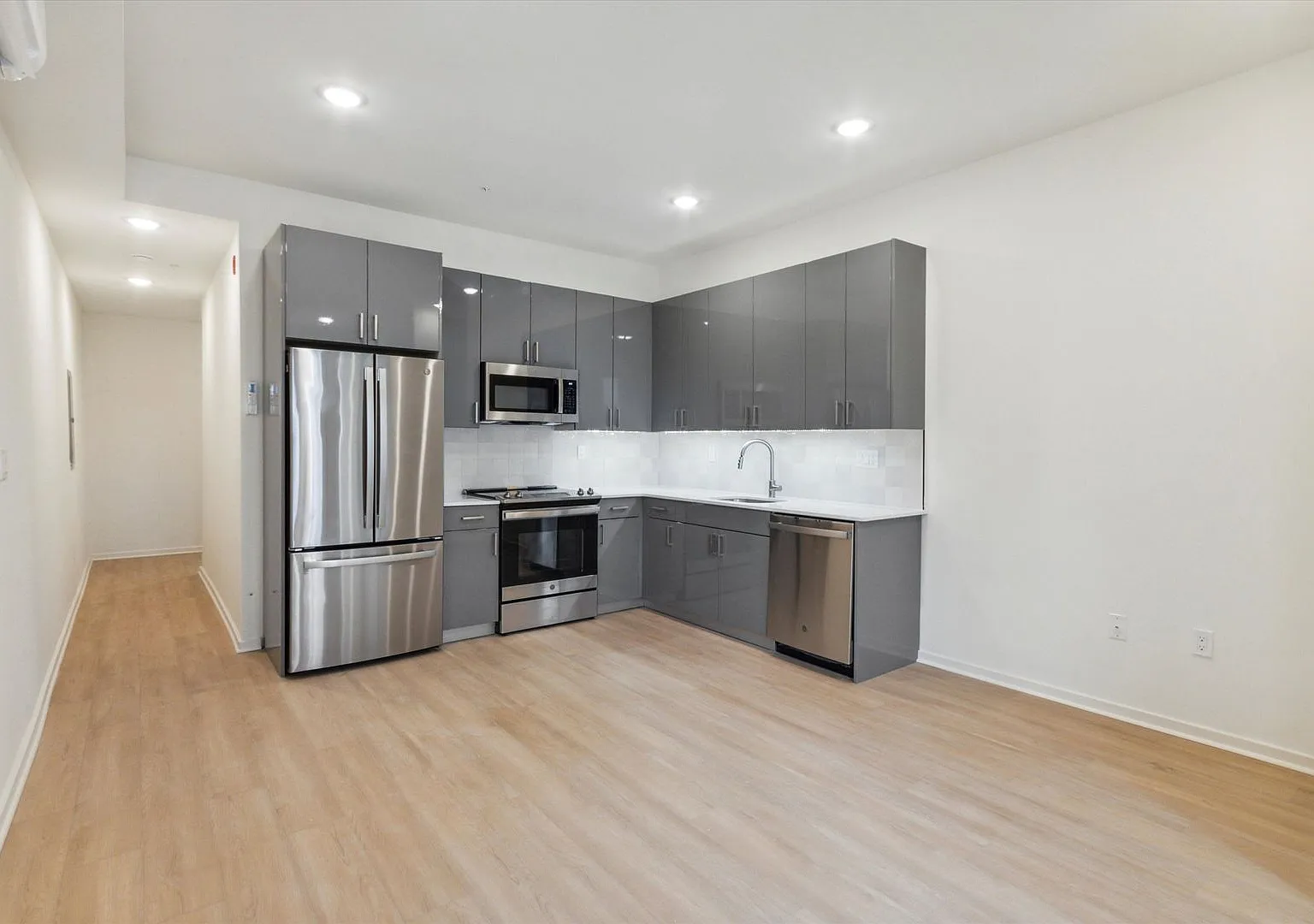 245 N 12th St — Photo 1