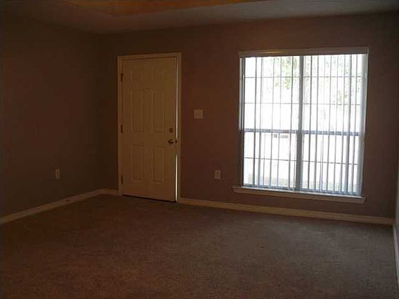 5th image of 6353 Woodside Dr S