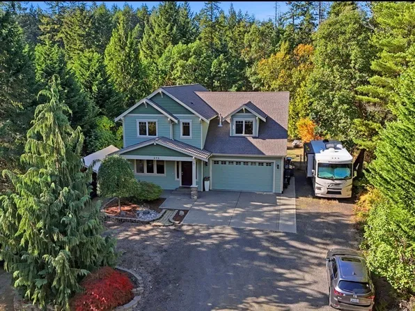 272 SW Lakeway Boulevard, Port Orchard, WA 98367