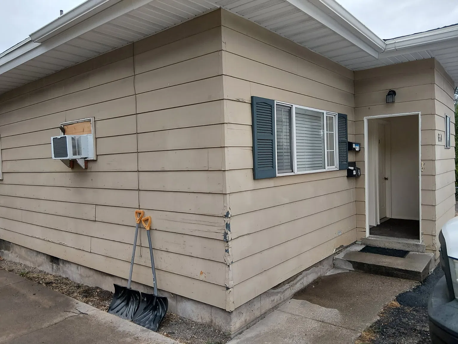 2 bed, 900 sqft, $915 — Photo 3